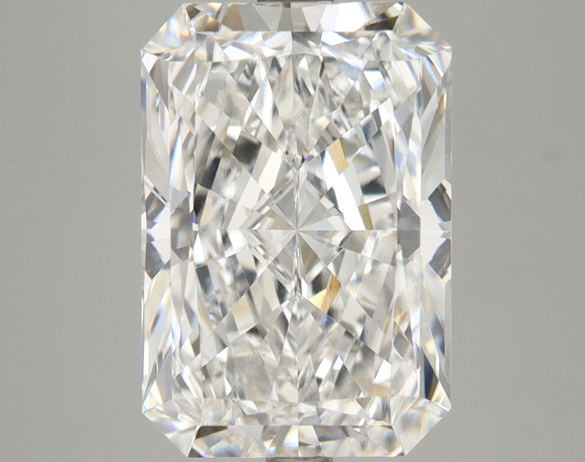 5.47 Carat Radiant Shaped Ideal Cut E-VS1 - IGI Certified Lab Grown Diamond