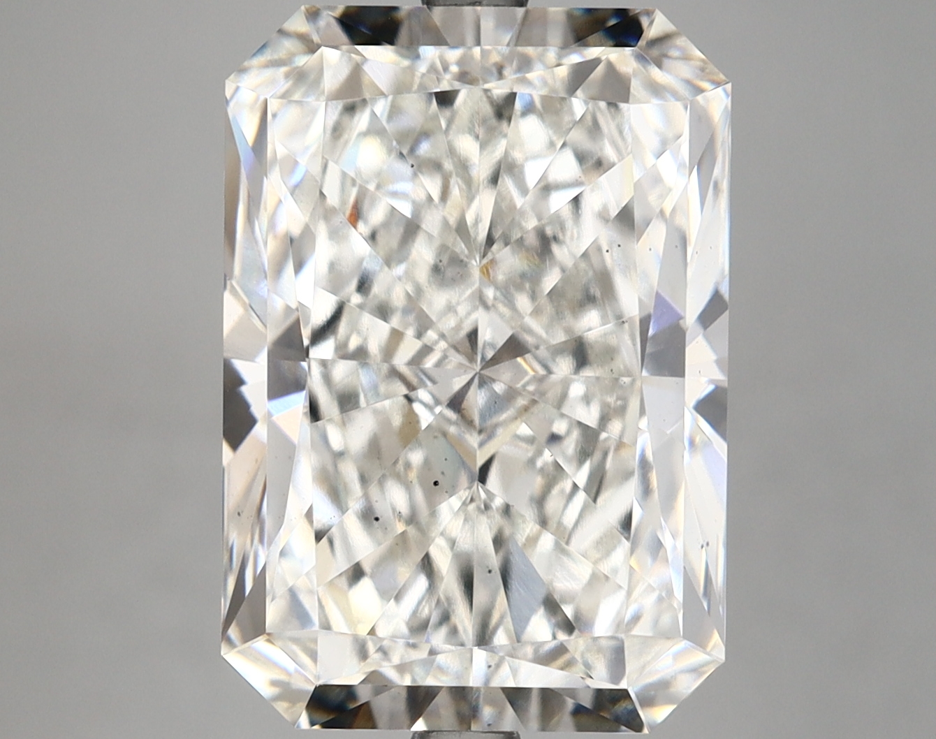8.16 Carat Radiant Shaped Ideal Cut F-VS2 - IGI Certified Lab Grown Diamond